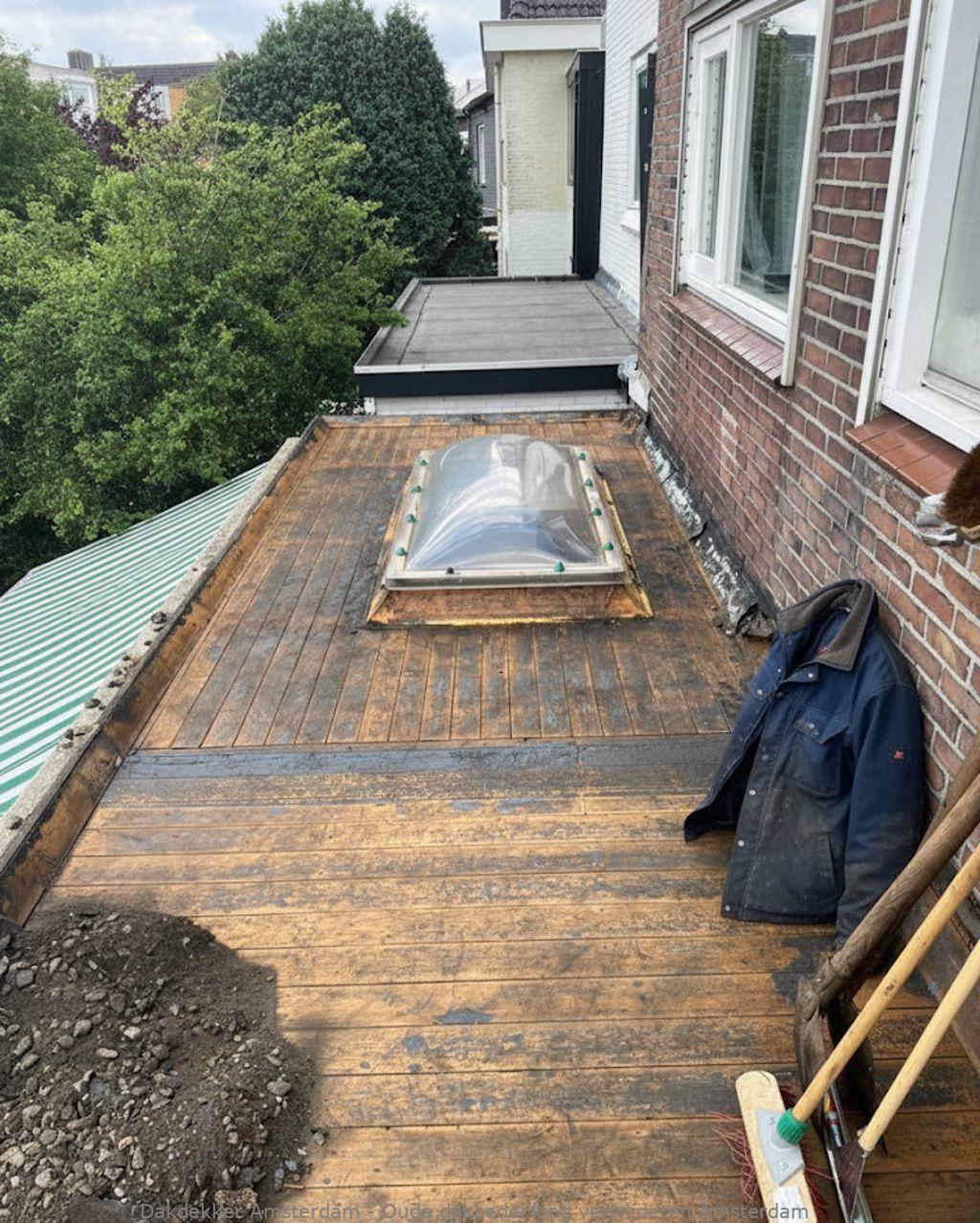 Oude Dakbedekking Verwijderen Amsterdam